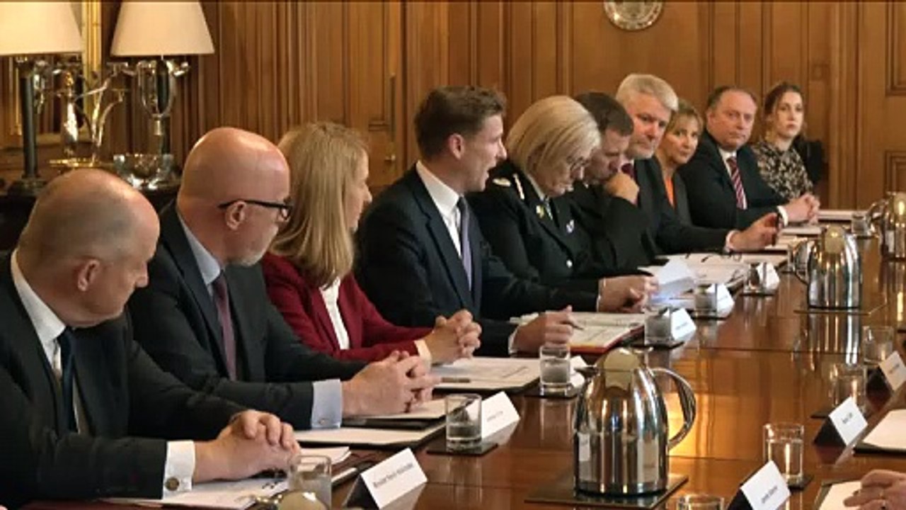 Philp meets retailers and police to tackle shoplifting