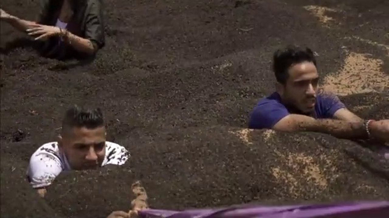 محمود كهربا ومؤمن زكريا بيواجهو بحر الرمال والسحلية العملاقة فى مقلب رامز تحت الأرض