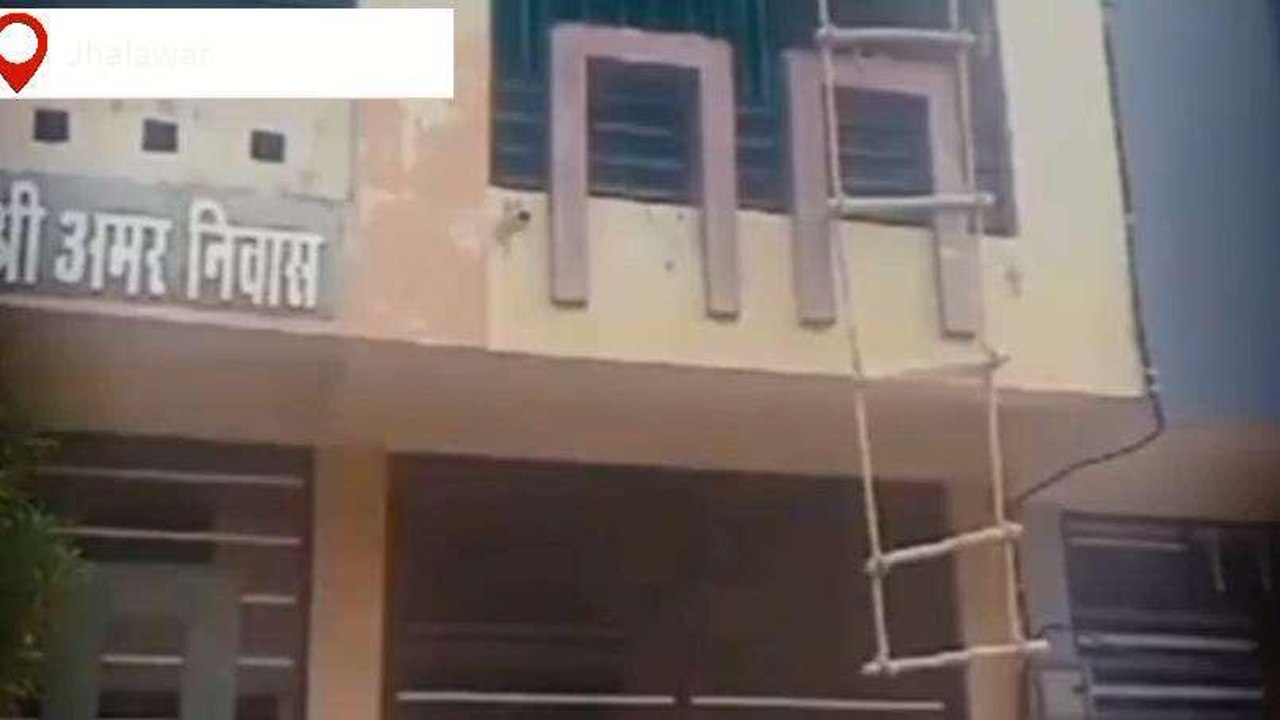 झालावाड़: कलर करते समय ऊचाई से गिरा युवक, परिजनों में छाया मातम