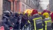 Bomberos de Ourense se enfrentan a agente de Policía Nacional en una protesta