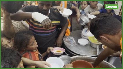 Les premiers convois d’aide humanitaire arrivent à Gaza