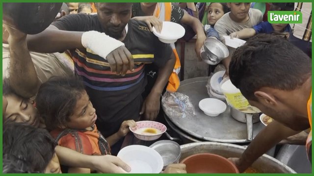 Les premiers convois d’aide humanitaire arrivent à Gaza