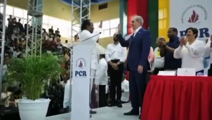 Zorrilla Ozuna hizo jurar a Abinader que lo nombrará "ahora y después"