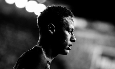 نيمار يعلّق على إصابته بالرباط الصليبي