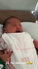 Neymar se derrete pela filha Mavie em vídeo fofo: "Acordou e dormiu de novo"