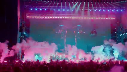 Daddy Yankee Brings the Spectacular Drone Show Experience 🎆