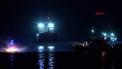 Ataköy'de Yatta Yangın: 4 Kişi Yaralandı