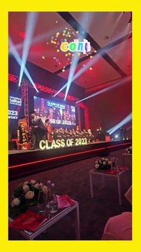 لجين عمران وأسيل عمران في حفل تخرج شقيقتهما الصغرى بالبحرين