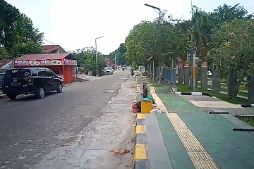 Banyak Sampah di Taman Cagar Budaya Tuan Kadi