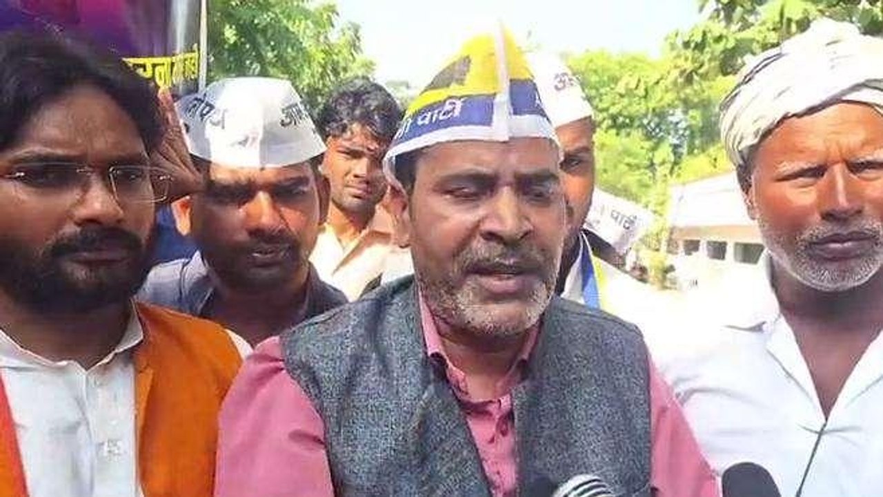 जौनपुर: 'मोदी सरकार के सरक्षण में जी रहे अनैतिक लोग', किसने कही ये बात