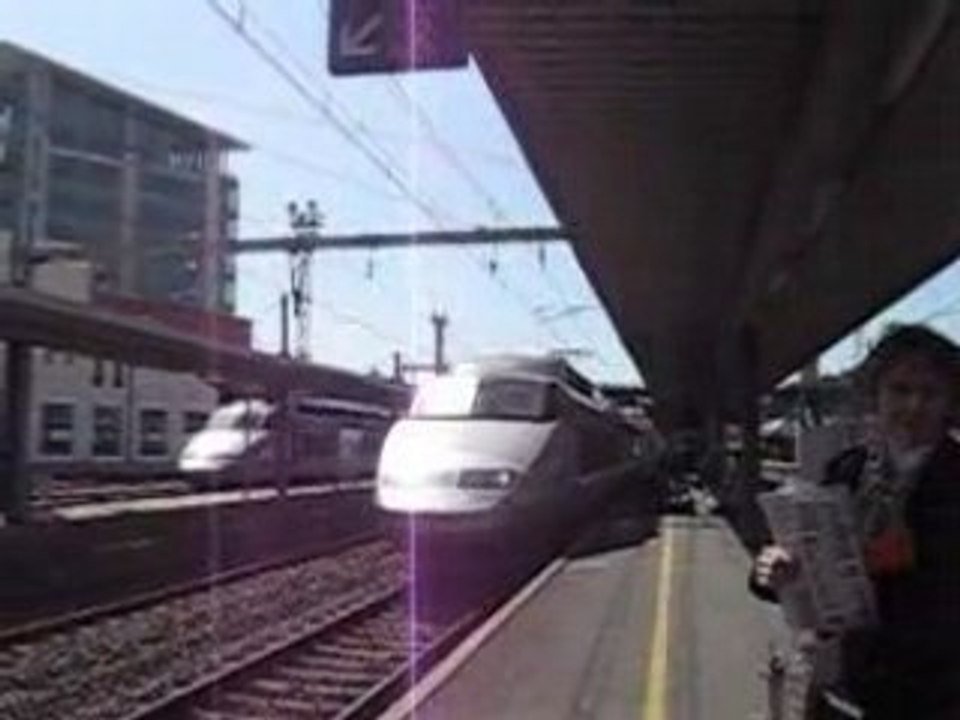TGV PSE 56 EN GARE DE POITIERS