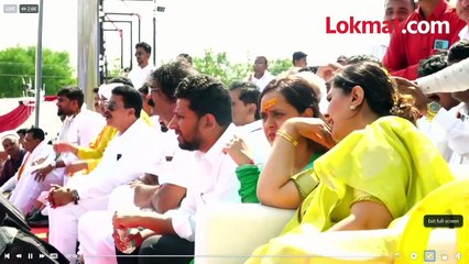 पंकजा मुंडेंच्या भाषणाआधी प्रीतम मुंडेंचं घणाघाती भाषण....