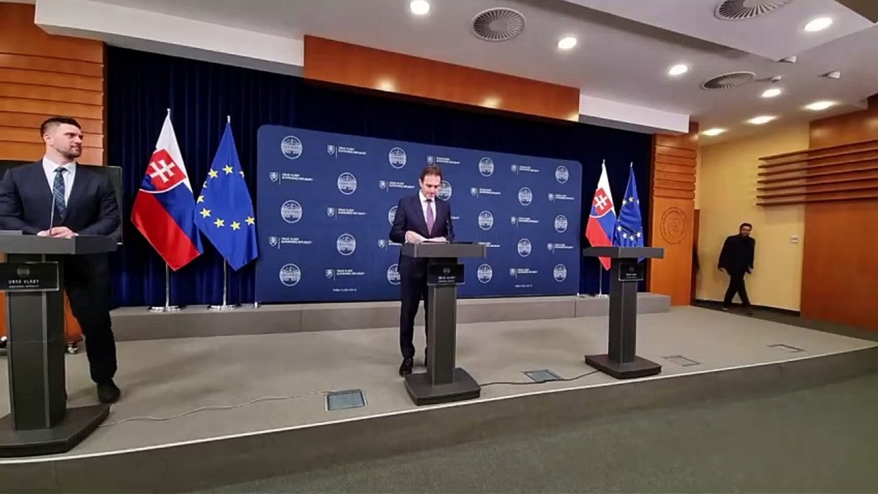 ZÁZNAM: Premiér: Prial by som si, aby sme sa na Slovensku správali k sebe slušnejšie