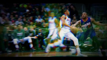 Freakishly good! Giannis extends with the Bucks