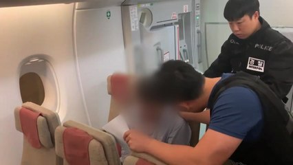 충남 아산서 택시기사 살해하고 해외 도주한 40대 압송 / YTN