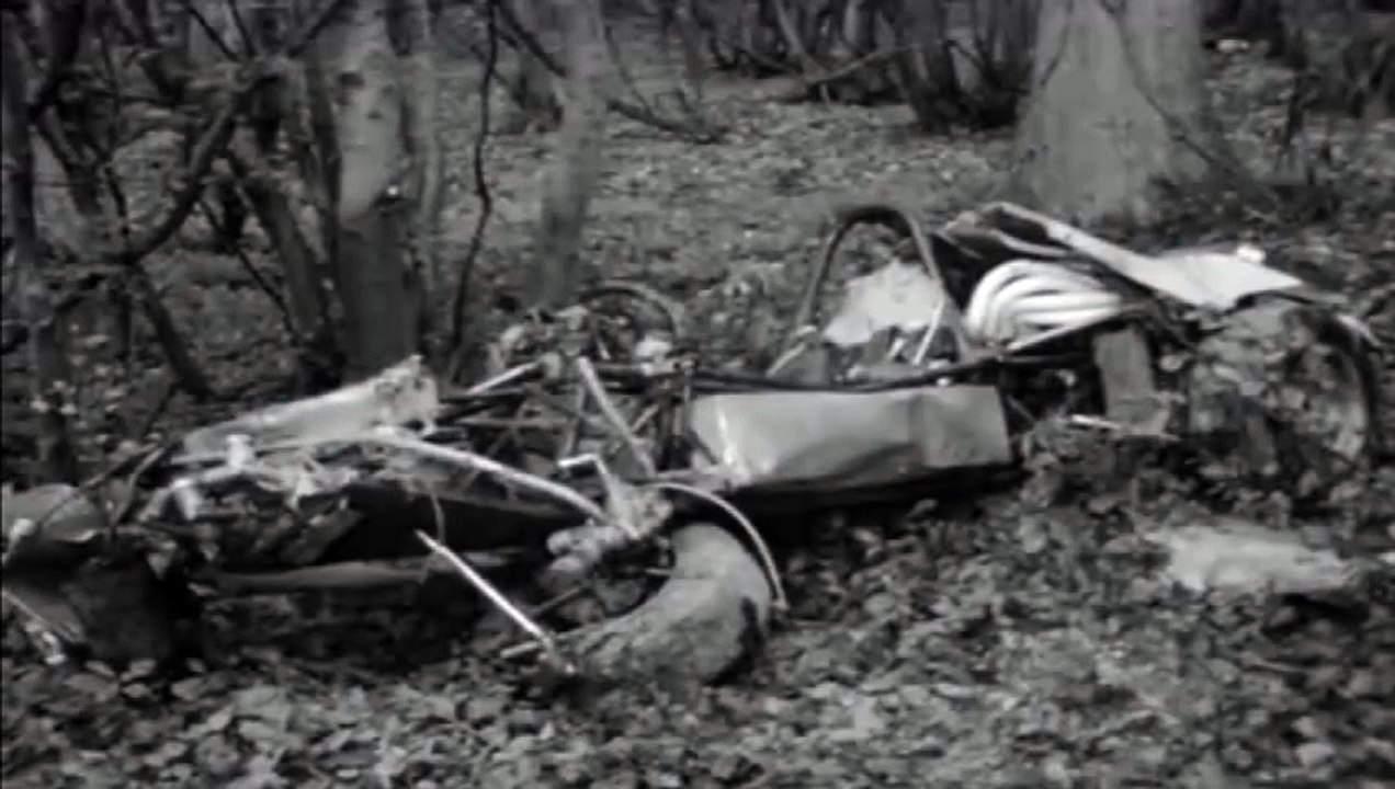François Burdet's Fatal Crash @ Rouen-les-Essarts 1977 (Aftermath)