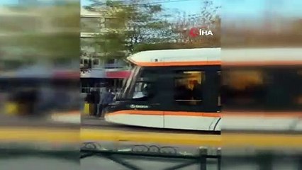 Tramvayda çıkan yangın paniğe neden oldu