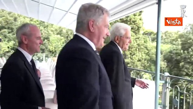 Mattarella ammira il Golfo di Napoli con il Presidente della Repubblica di Finlandia