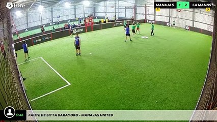 Faute de Sitta Bakayoko - Manajas United