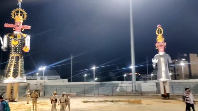 40 मिनट चला रावण दहन कार्यक्रम, मात्र 1 मिनट में पुतले हो गए खाक