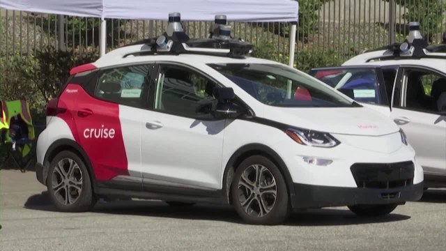 Suspenden taxis sin conductor en San Francisco