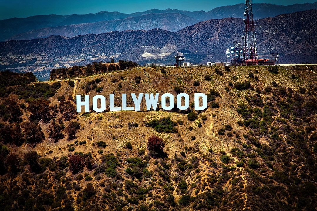 HOLLYWOOD MUSIC