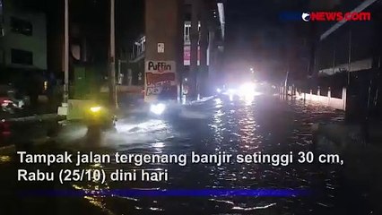 Jakarta Diguyur Hujan Semalam, Ruas Jalan Raya Cipulir Terendam Banjir