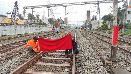 VIDEO: एमआरटीएस चरण द्वितीय विस्तार 3 स्टील गर्डर्स लगाएशेष तीन गर्डर्स लगेंगे आज