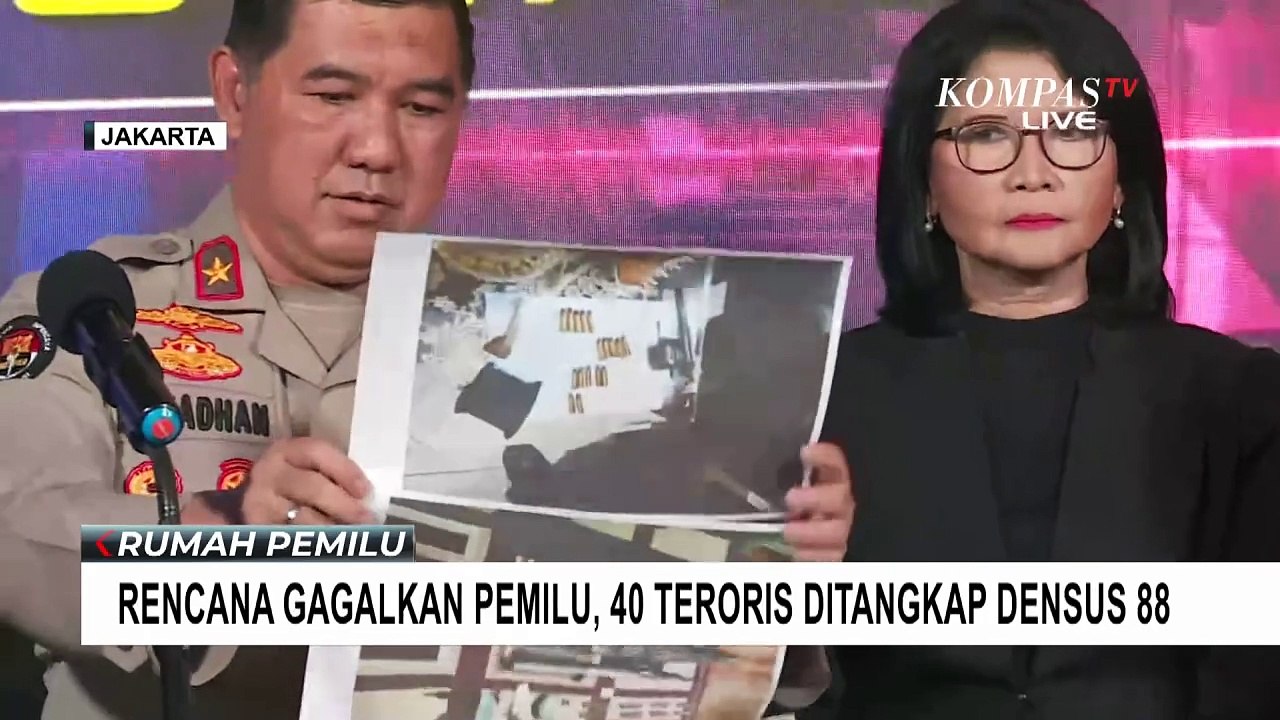 40 Tersangka Teroris Ditangkap Densus 88 Disebu...