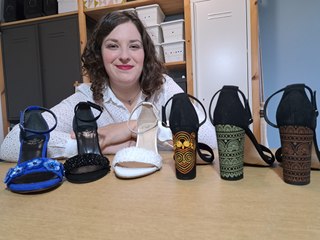 Mathilde Legrand crée des chaussures unique grâce à la broderie