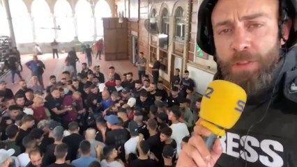 Pablo Morán, enviado especial de la Cadena SER, desde un funeral en Ramallah (Palestina)