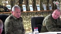 Ucraina, Il ministro della Difesa russo Shoigu speziona un posto di comando