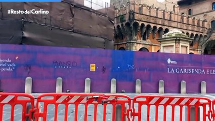 Bologna, drone in funzione sulla Garisenda