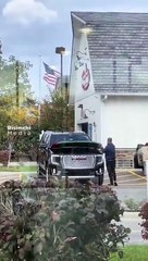 Jason Statham, arabasına Filistin bayrağı astı