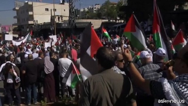 Medio Oriente, manifestazione pro-Palestina a Ramallah, in Cisgiordania