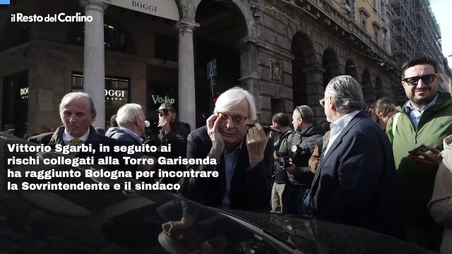 Sopralluogo alla Garisenda: il video di Vittorio Sgarbi a Bologna