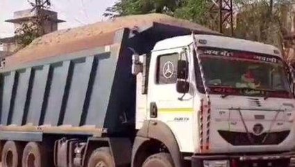 डीडवाना: मकराना पुलिस की कार्रवाई, अवैध रूप से बजरी परिवहन करना पड़ा महंगा