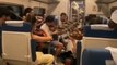 Un Concert Impromptu à Bord du Train de Séville à Jaén : Huit Jeunes Musiciens Égayent les Passagers