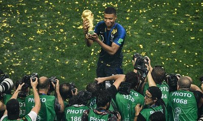 مبابي وهالاند يتصدران قائمة اللاعبين الأعلى "قيمة" في العالم