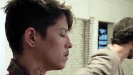 Léo Bande-annonce (EN)