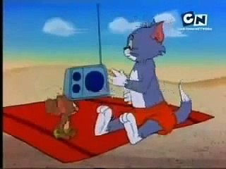 Tom and Jerry fun in beach