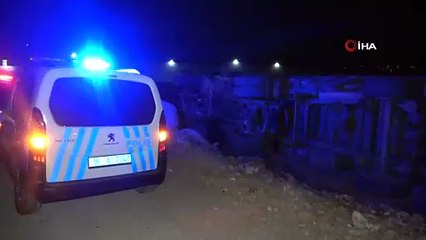 Kontrolden çıkan tır tarlaya uçtu, sürücü tırı bırakıp kaçtı