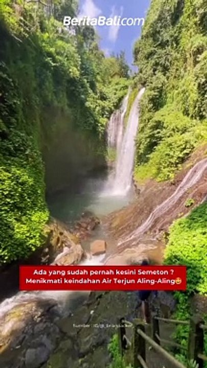 Ada yang sudah pernah kesini Semeton ? Menikmati keindahan Air Terjun Aling-Aling