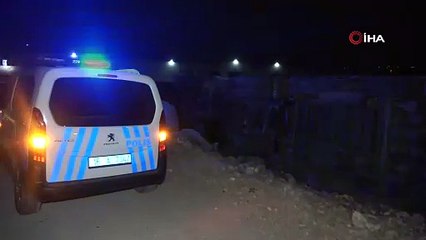 Kontrolden çıkan tır tarlaya uçtu, sürücü tırı bırakıp kaçtı