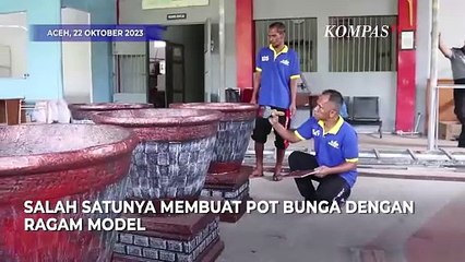 Usaha Napi Buat Pot Bunga dari Balik Jeruji