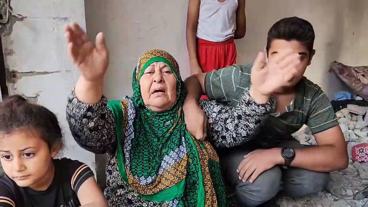 صور من تشييع شهداء خان يونس بعد مجازر ليلة أمس