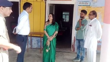 संभागीय आयुक्त आरूषि मलिक का विधानसभा क्षेत्र राजगढ़-लक्ष्मणगढ़ का दौरा