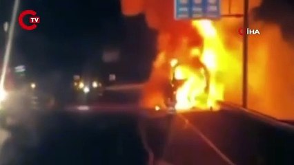 Antalya’da faciadan dönüldü: Seyir halindeki yolcu otobüsü alev alev yandı