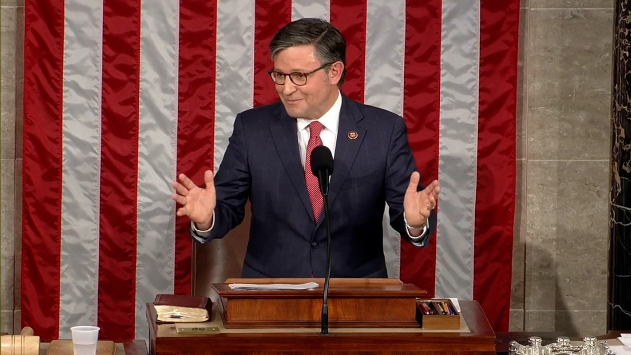 Mike Johnson es nombrado presidente de la Cámara de Representantes de Estados Unidos