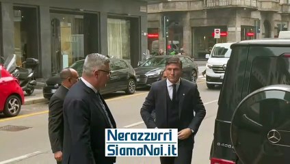 Zanetti arriva all'assemblea dei soci dell'Inter (26 ottobre 2023)